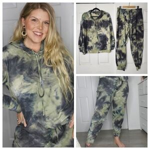 OLIVIA & VIVIAN MOSS GREEN TIE DYE SWEAT SUIT TOP XL BOTTOM XXL